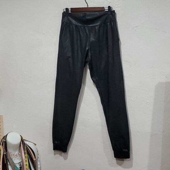 Commando Faux Leather Joggers in Black Size M - Picture 8 of 14